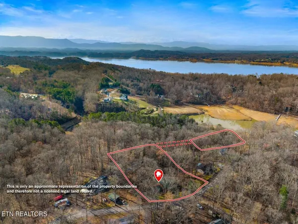 $469,000 | 1027 Dean Circle, Dandridge, TN 37725