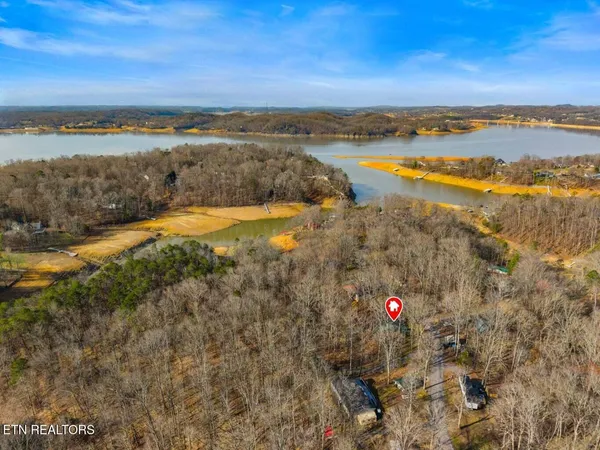 $469,000 | 1027 Dean Circle, Dandridge, TN 37725