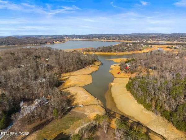 $469,000 | 1027 Dean Circle, Dandridge, TN 37725