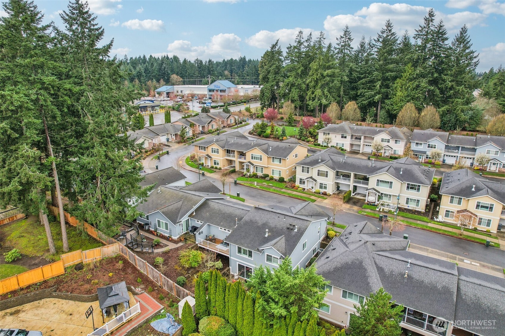 6581 Hunt Highlands Loop Gig Harbor, WA 98335 - Photo 33 of 34