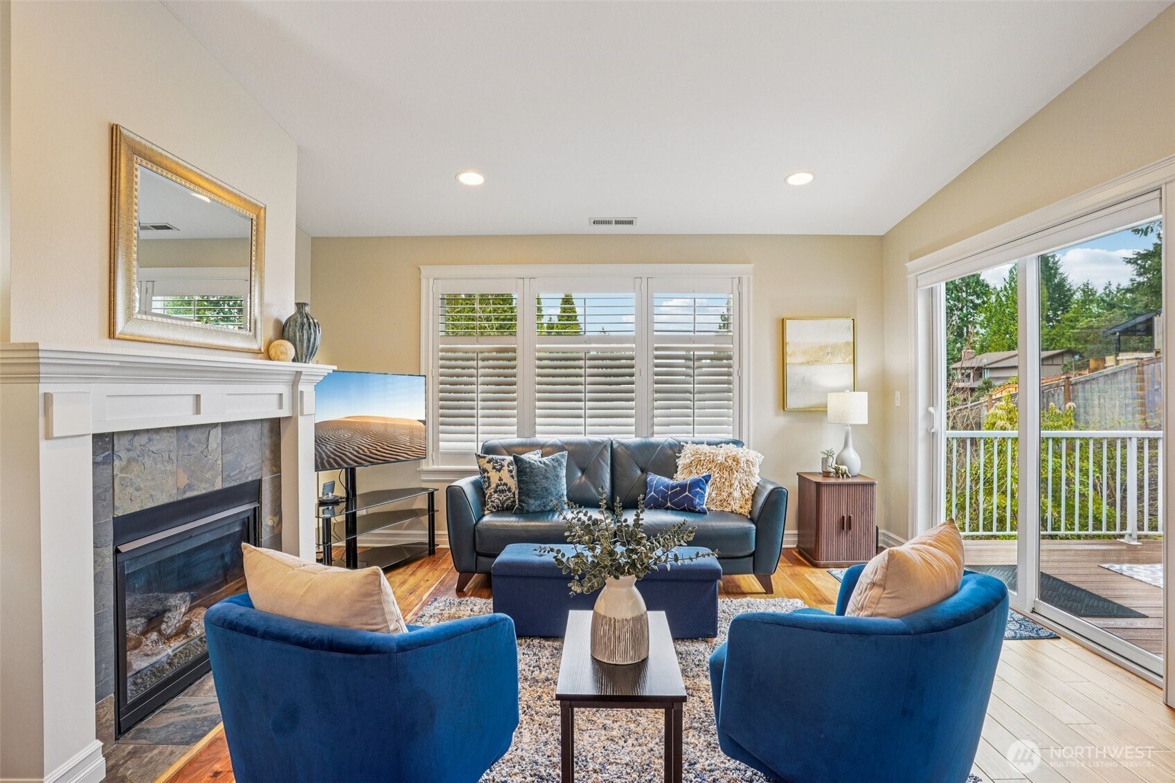 6581 Hunt Highlands Loop Gig Harbor, WA 98335 - Photo 4 of 34