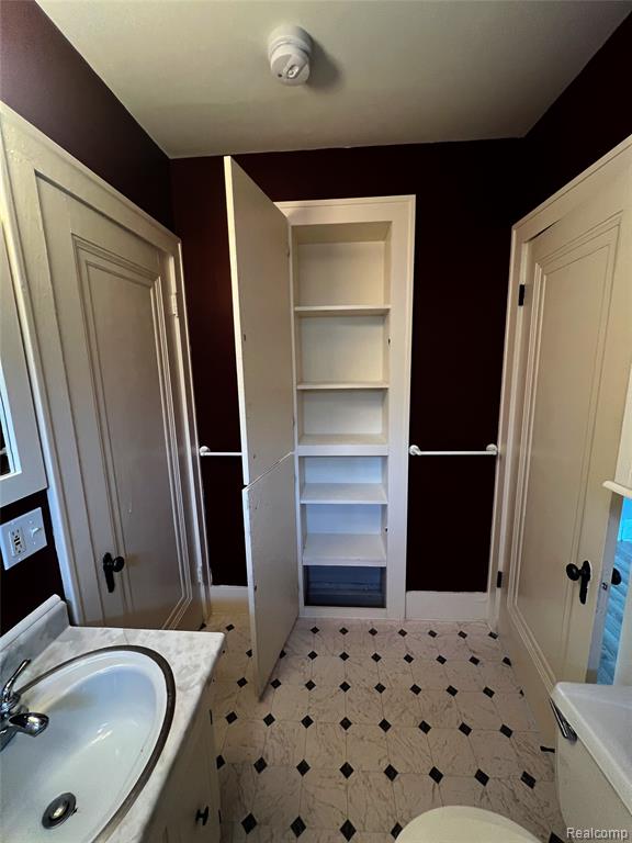 2613 Flushing Road Flint, MI 48504 - Photo 7 of 33