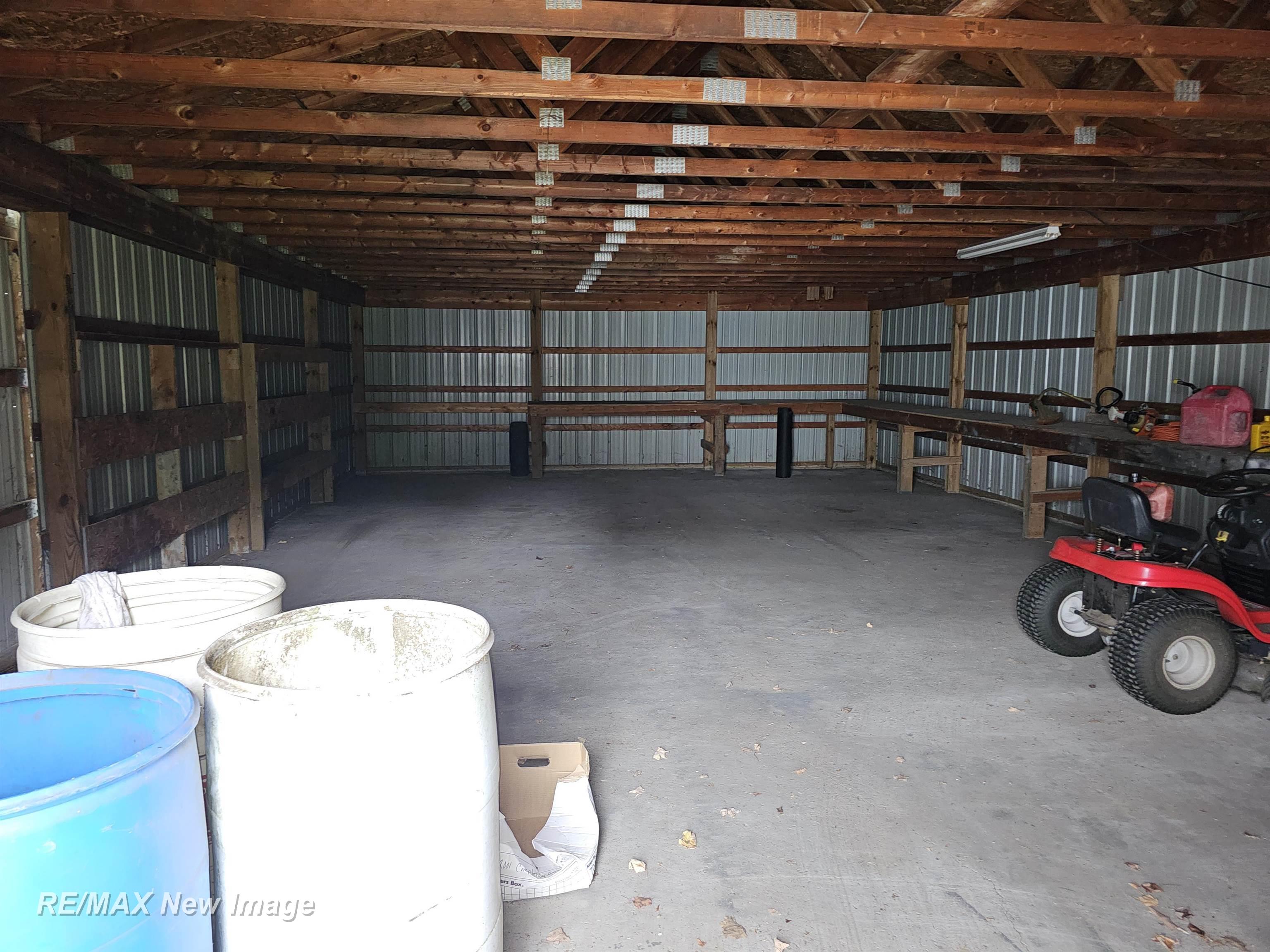 14307 North Lewis Road Clio, MI 48420 - Photo 11 of 15