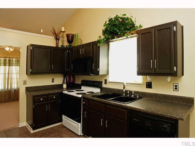 5429 Old Towne Road Raleigh, NC 27612 - Photo 7 of 12 Gallery Image 7