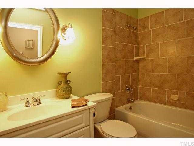 5429 Old Towne Road Raleigh, NC 27612 - Photo 9 of 12 Gallery Image 9