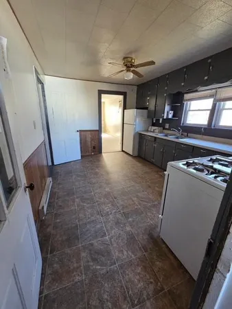 $44,900 | 640 Bedal Street, Walnut Grove, MN 56180