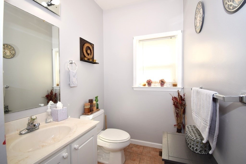 22 Arrowsic Street Worcester, MA 01606 - Photo 17 of 42 Gallery Image 17