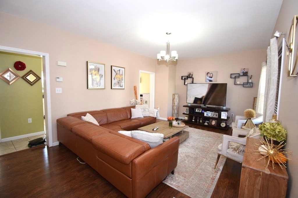 22 Arrowsic Street Worcester, MA 01606 - Photo 7 of 42 Gallery Image 7