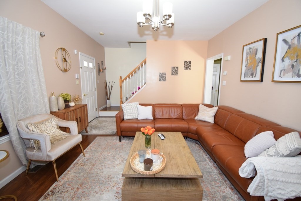 22 Arrowsic Street Worcester, MA 01606 - Photo 8 of 42 Gallery Image 8