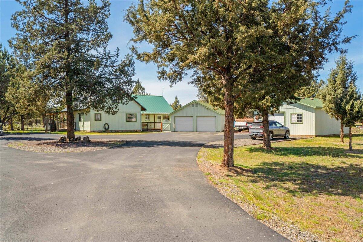5995 Southwest Shad Road Terrebonne, OR 97760 - Photo 46 of 49 21-Exterior