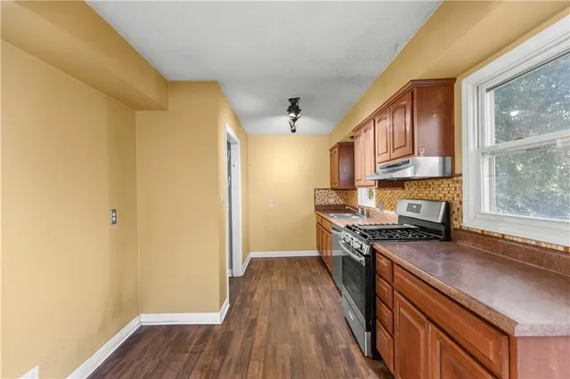 $190,000 | 426 Northwest 81st Street, Kansas City, MO 64118