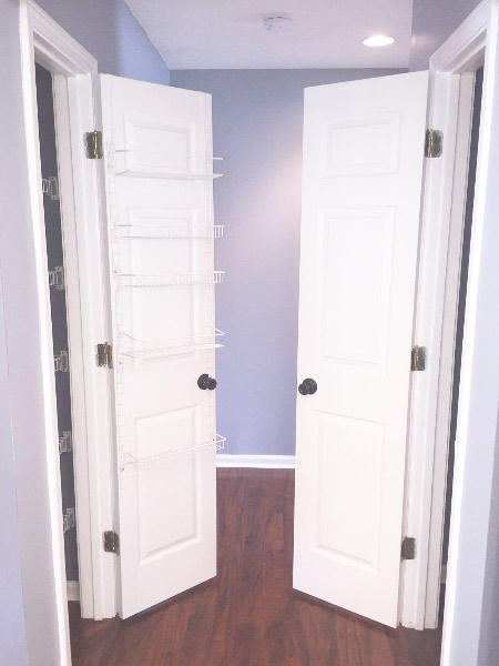 3148 Queensgate Way Mount Pleasant, SC 29466 - Photo 8 of 24 8 double pantry