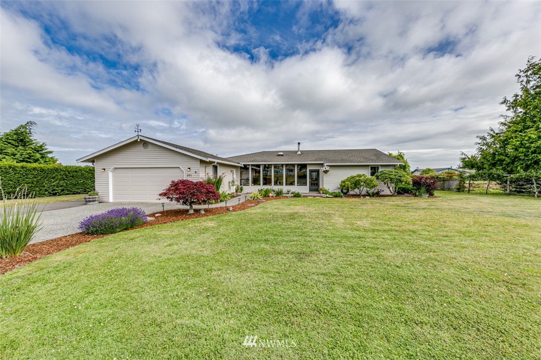 391 East Anderson Road Sequim, WA 98382 - Photo 1 of 38