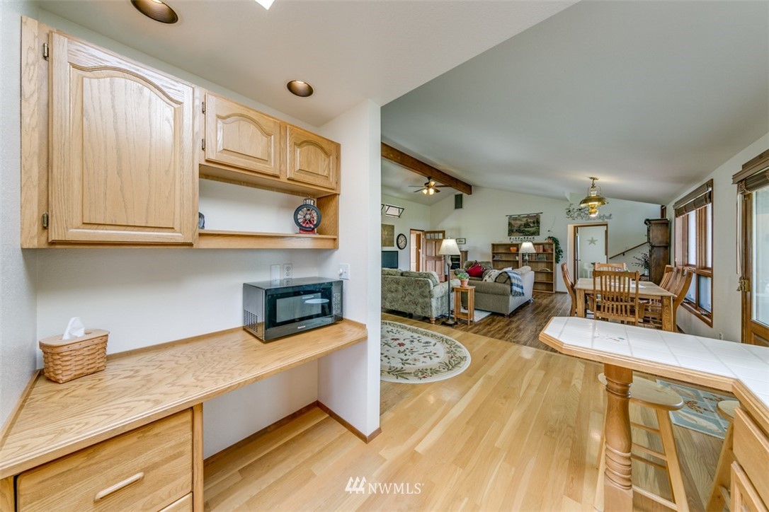 391 East Anderson Road Sequim, WA 98382 - Photo 16 of 38