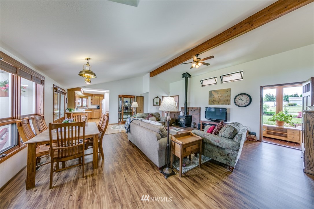 391 East Anderson Road Sequim, WA 98382 - Photo 10 of 38