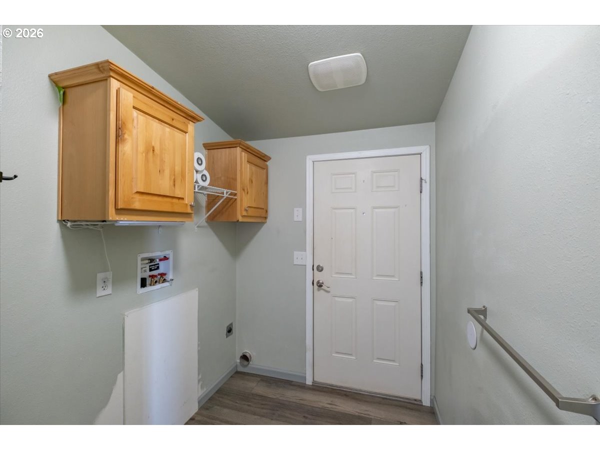 830 North Main Street Mount Angel, OR 97362 - Photo 21 of 48