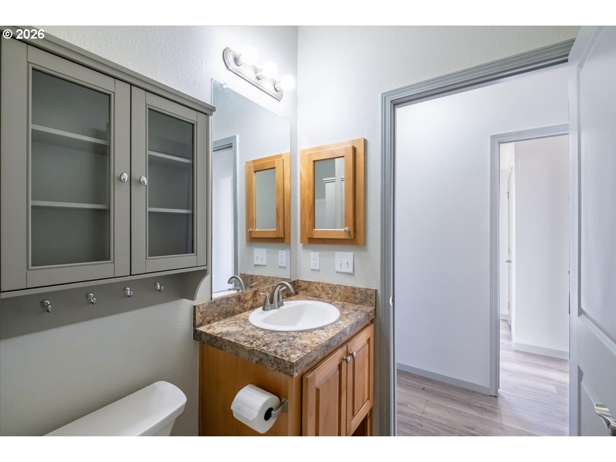 830 North Main Street Mount Angel, OR 97362 - Photo 22 of 48