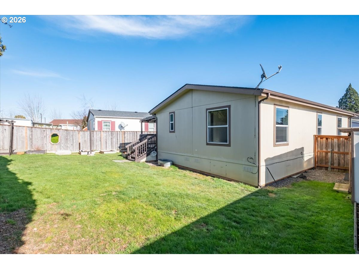 830 North Main Street Mount Angel, OR 97362 - Photo 35 of 48