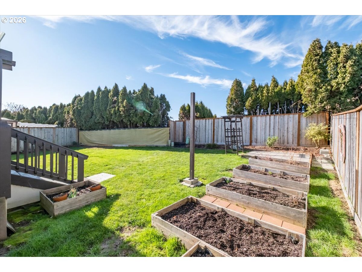 830 North Main Street Mount Angel, OR 97362 - Photo 40 of 48