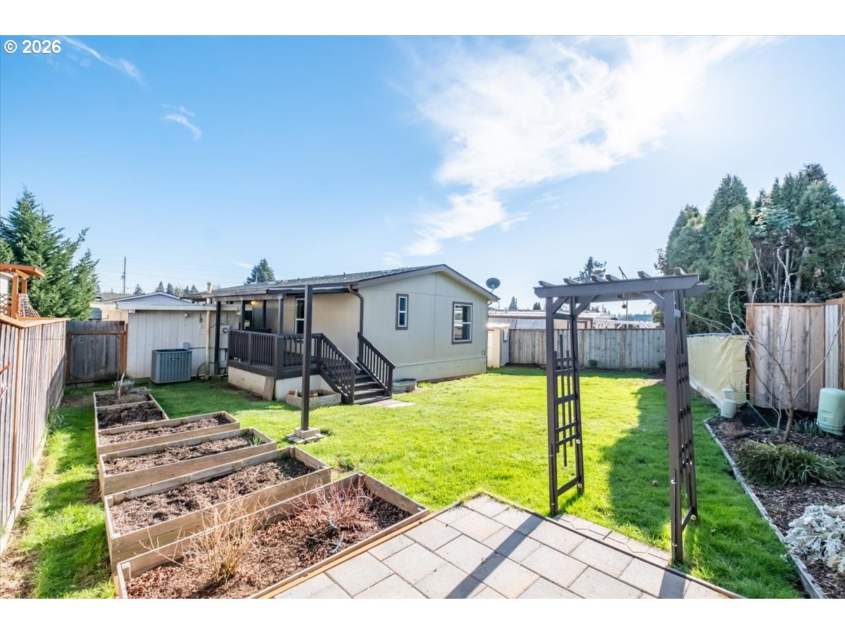 830 North Main Street Mount Angel, OR 97362 - Photo 41 of 48