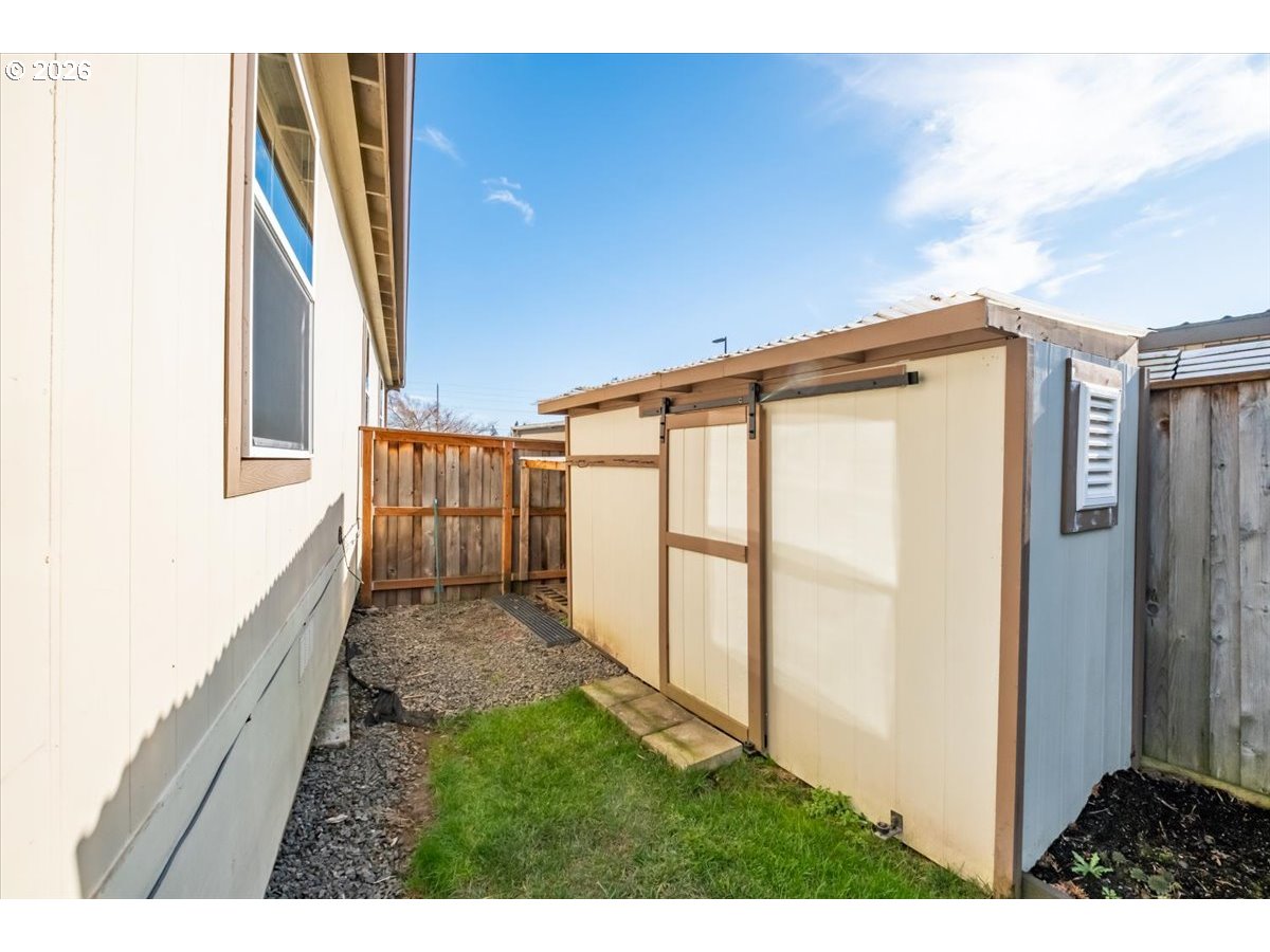 830 North Main Street Mount Angel, OR 97362 - Photo 46 of 48