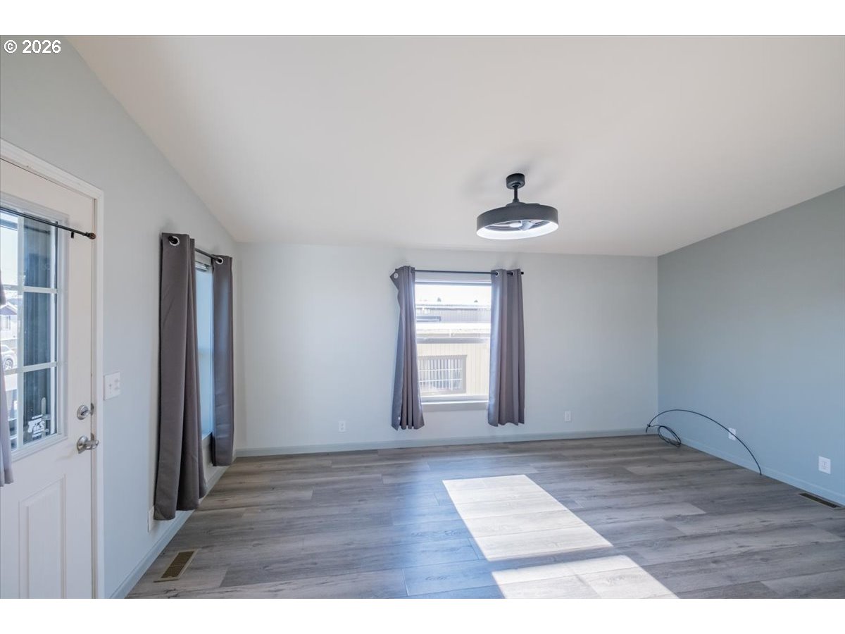 830 North Main Street Mount Angel, OR 97362 - Photo 9 of 48