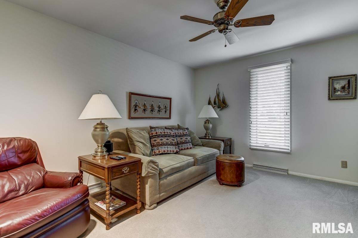 1636 Denison Drive Springfield, IL 62704 - Photo 19 of 35 Gallery Image 19