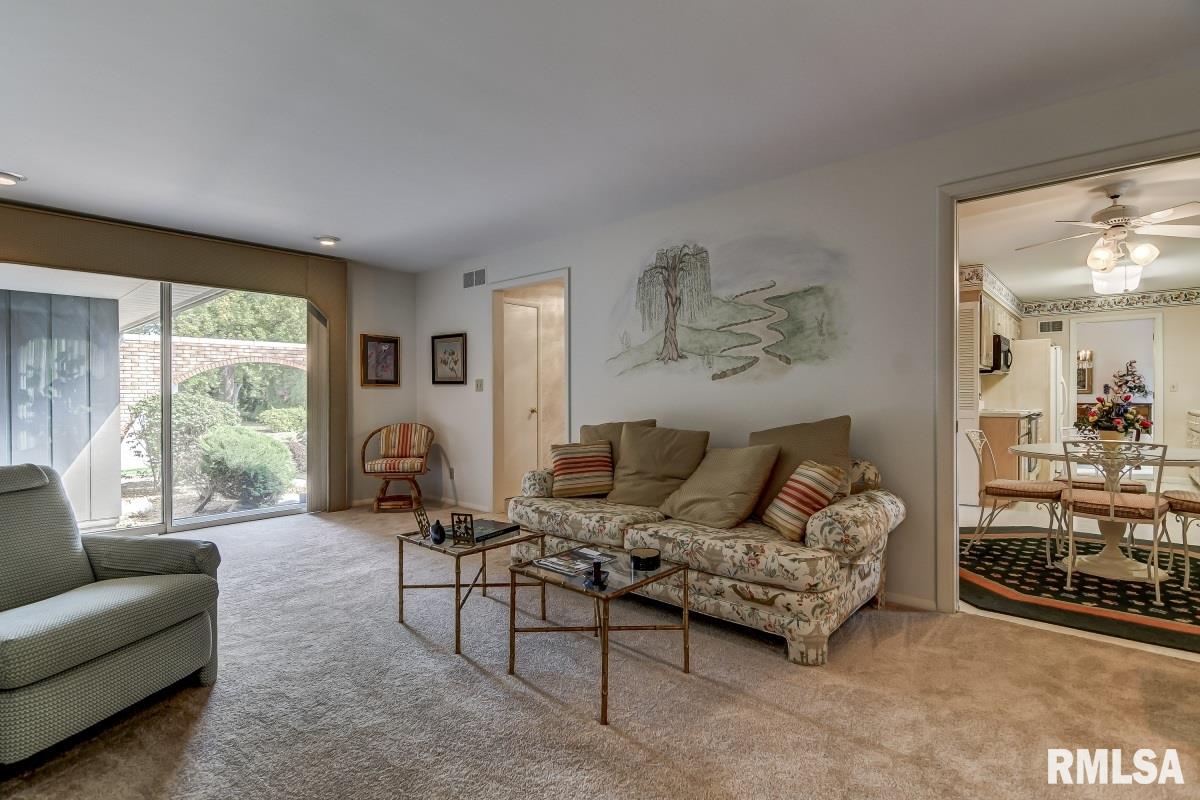 1636 Denison Drive Springfield, IL 62704 - Photo 26 of 35 Gallery Image 26