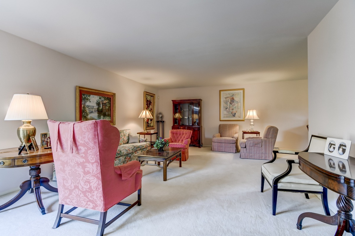 1636 Denison Drive Springfield, IL 62704 - Photo 4 of 35 Gallery Image 4