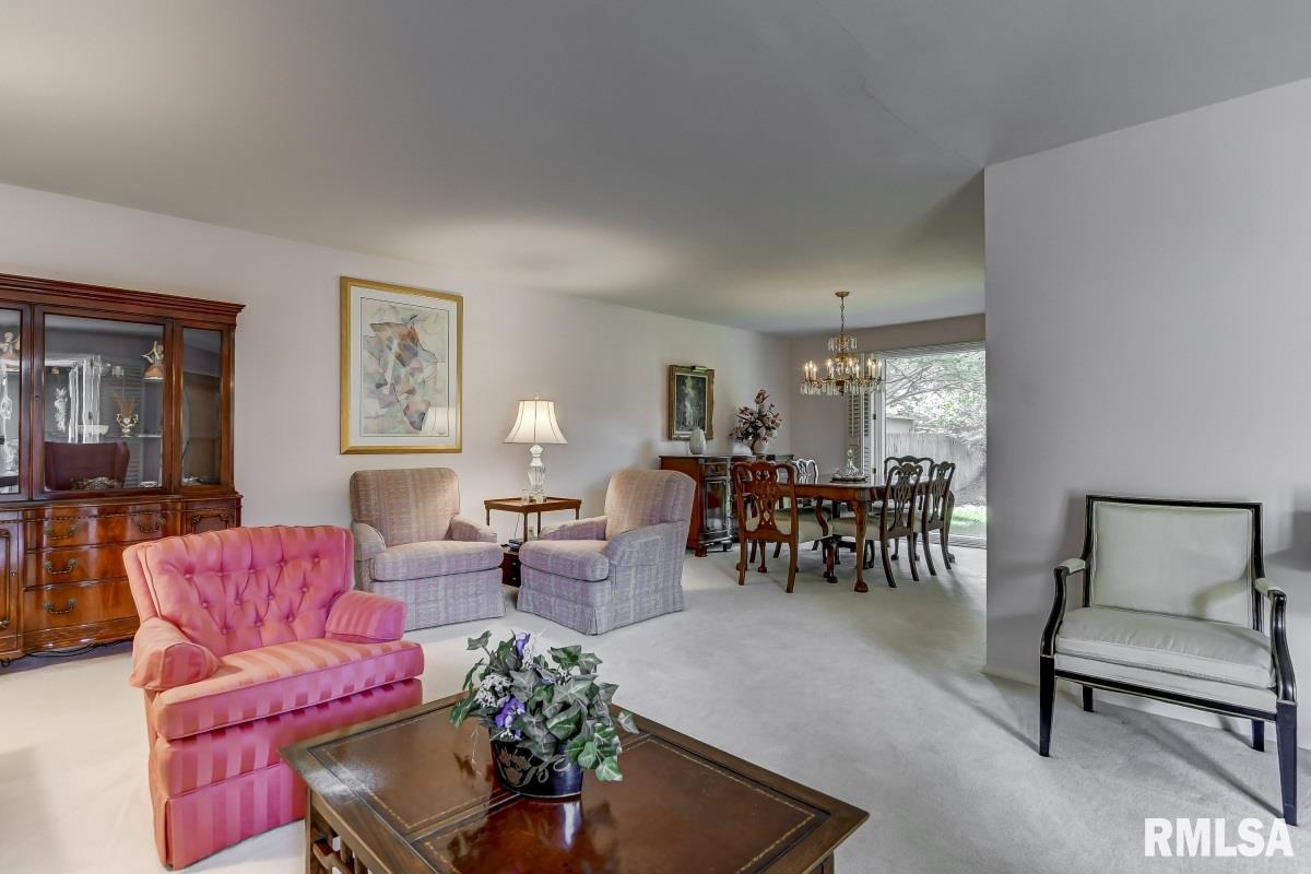 1636 Denison Drive Springfield, IL 62704 - Photo 5 of 35 Gallery Image 5