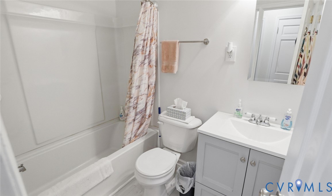 598 Old Wagner Road Petersburg, VA 23805 - Photo 25 of 43 Bathroom featuring a white tub with shower surroun