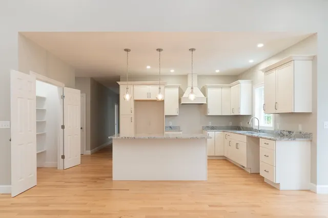 $729,900 | 11 Brickyard Road, North Brookfield, MA 01535