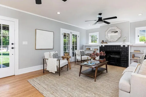 $5,900 | 977 North Hill Street, Los Angeles, CA 90012