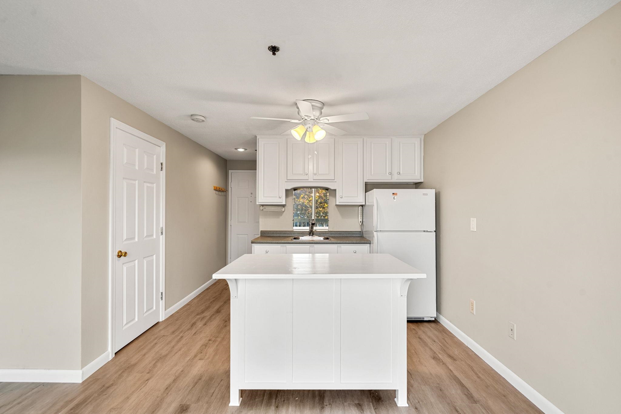 550 Winnacunnet Road, Unit 219 Hampton, NH 03842 - Photo 4 of 13