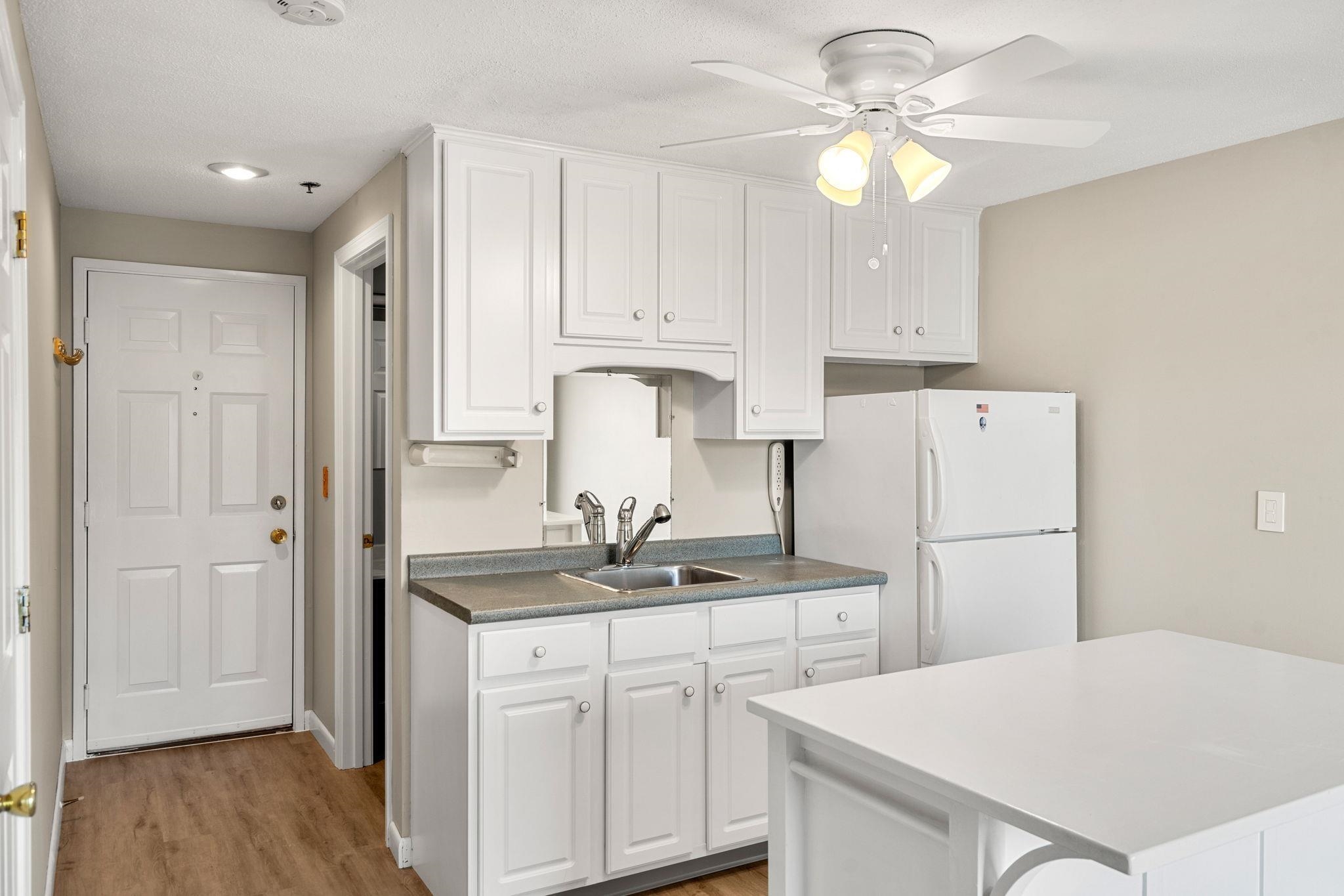 550 Winnacunnet Road, Unit 219 Hampton, NH 03842 - Photo 5 of 13
