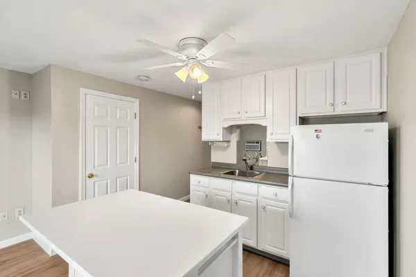 $189,000 | 550 Winnacunnet Road, Unit 219, Hampton, NH 03842