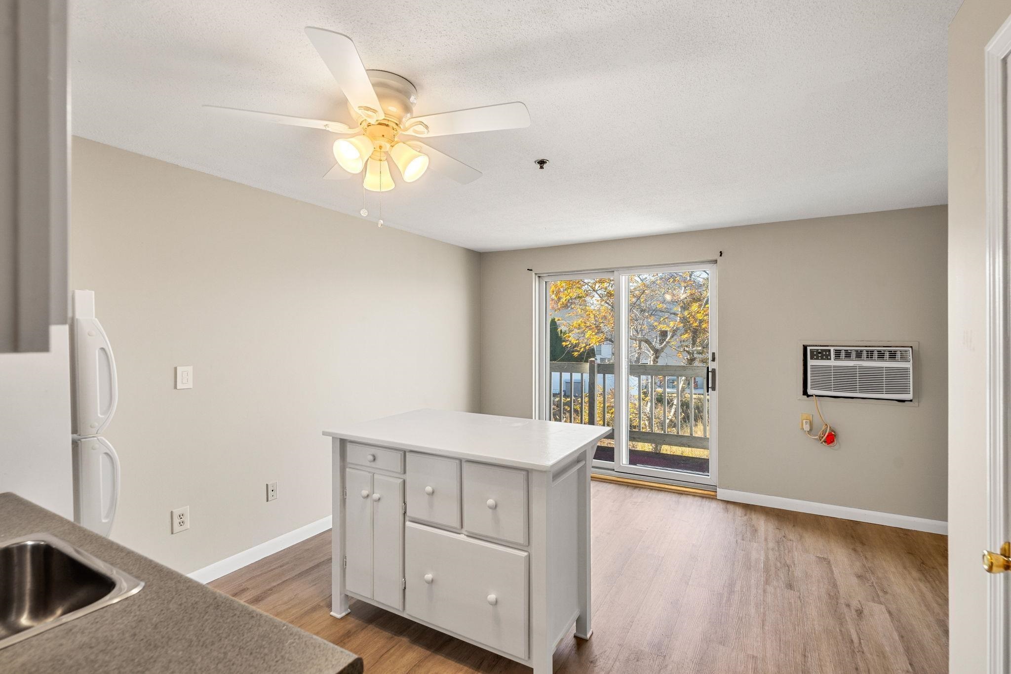 550 Winnacunnet Road, Unit 219 Hampton, NH 03842 - Photo 7 of 13