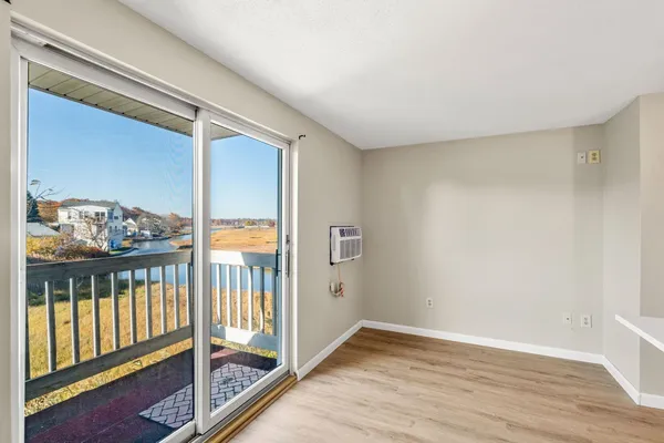 $189,000 | 550 Winnacunnet Road, Unit 219, Hampton, NH 03842