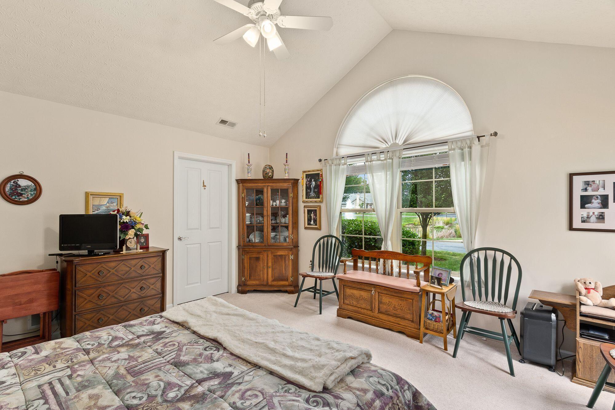 535 Ruttington Lane Westerville, OH 43082 - Photo 16 of 29 Guest bedroom with view of lake