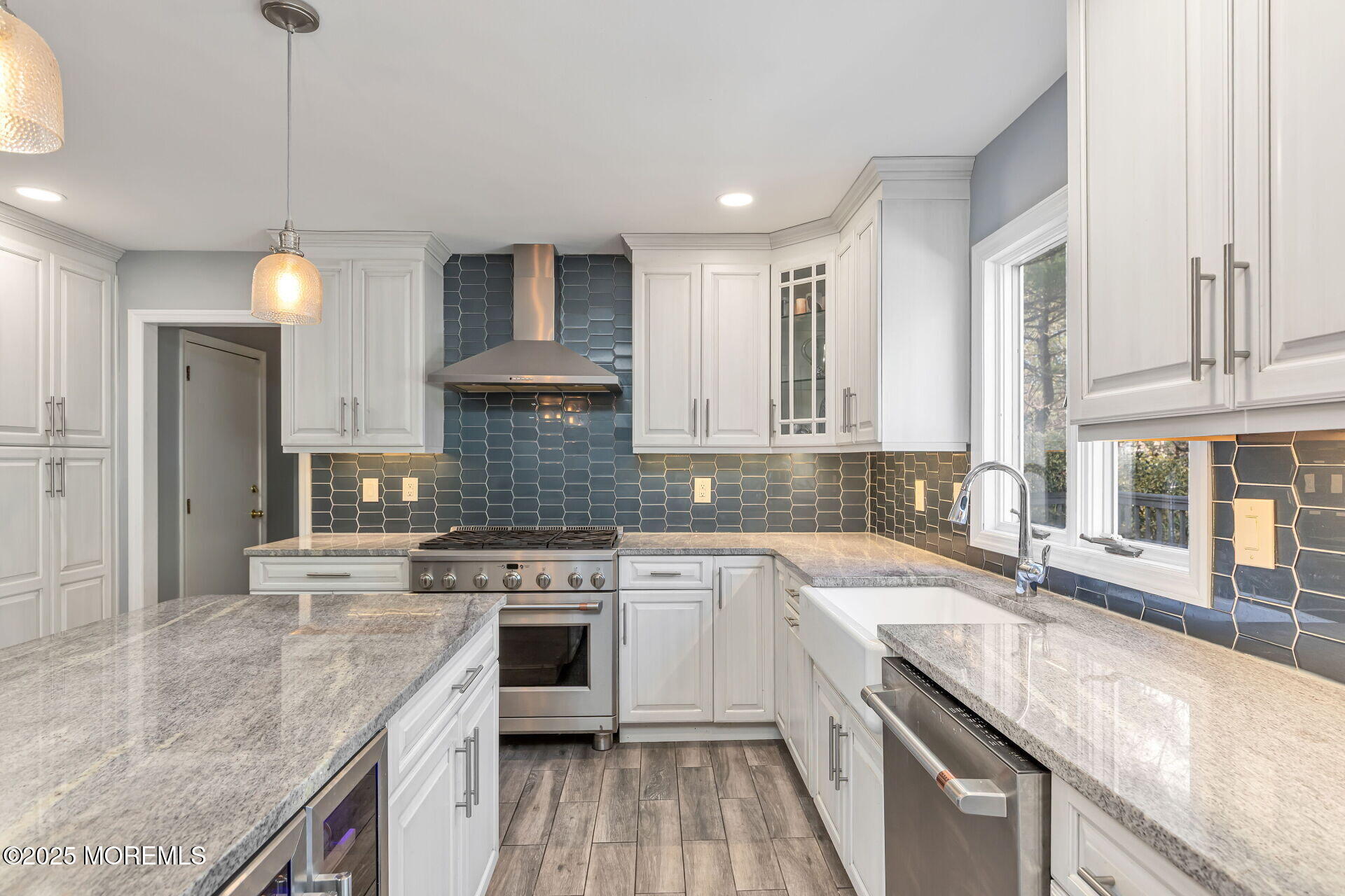 1 Ridge Hill Way Holmdel, NJ 07733 - Photo 10 of 59 008-1920x1280-photo
