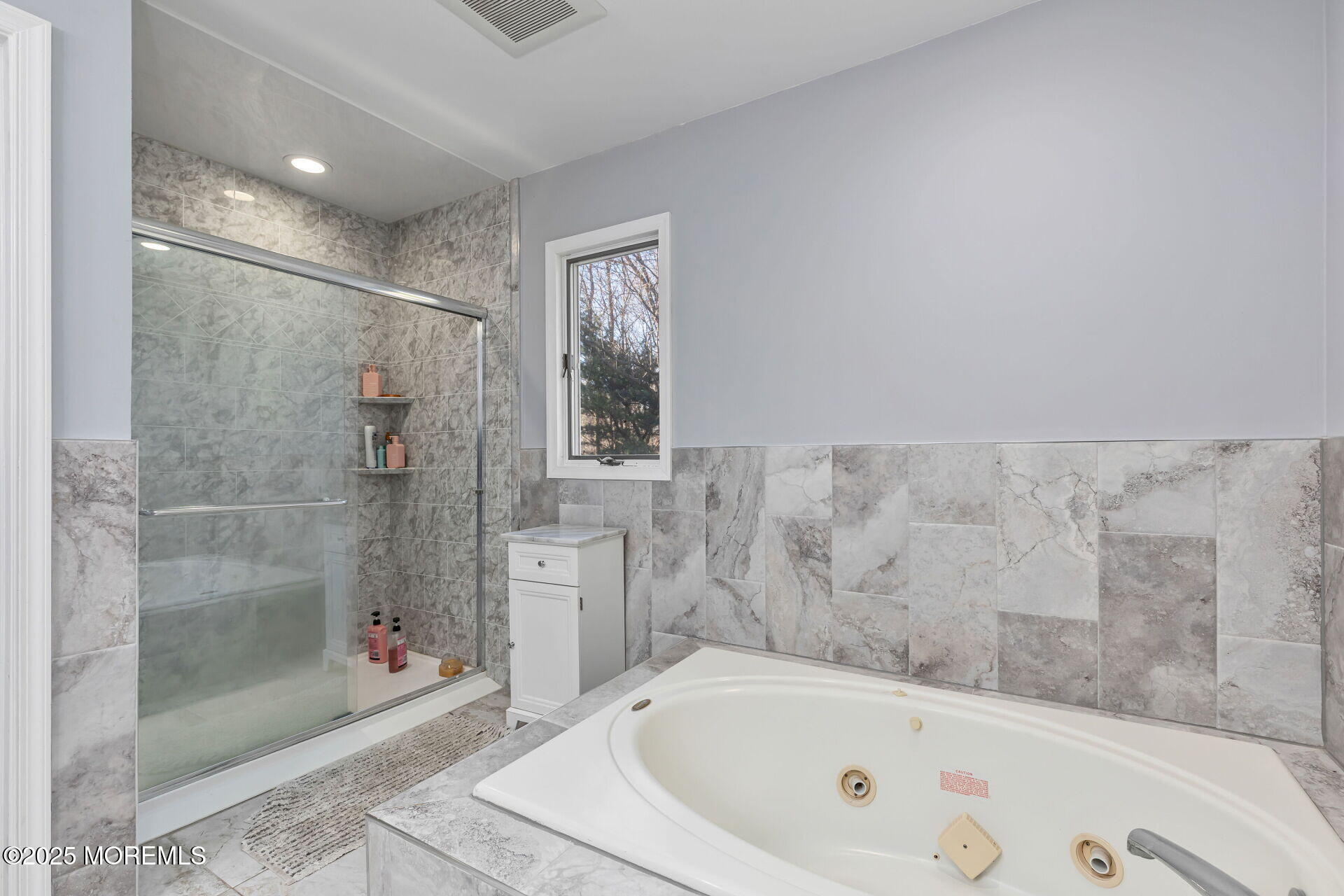 1 Ridge Hill Way Holmdel, NJ 07733 - Photo 21 of 59 025-1920x1280-photo