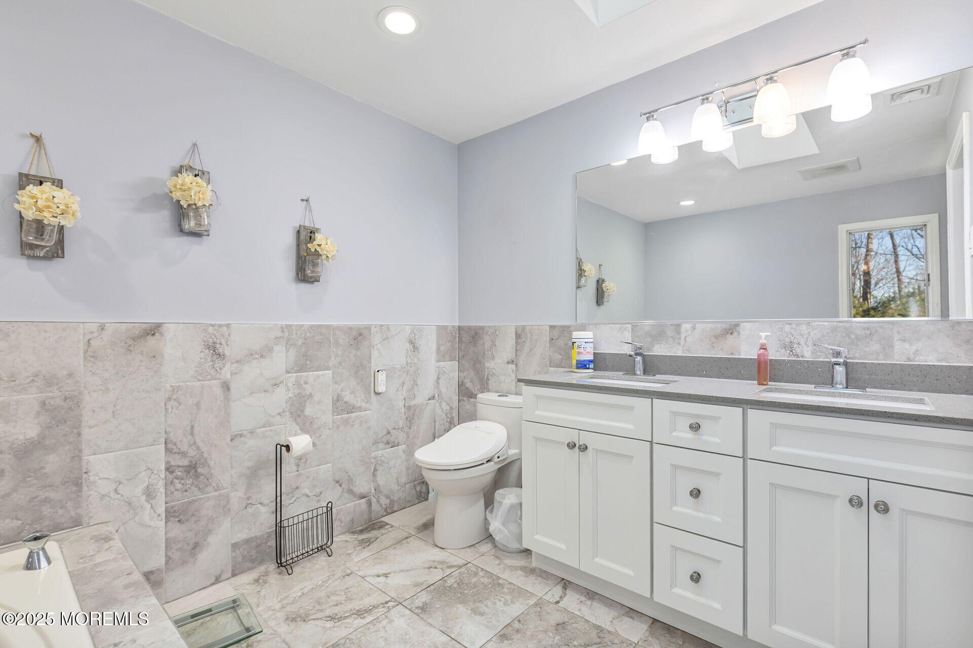 1 Ridge Hill Way Holmdel, NJ 07733 - Photo 22 of 59 026-1920x1280-photo