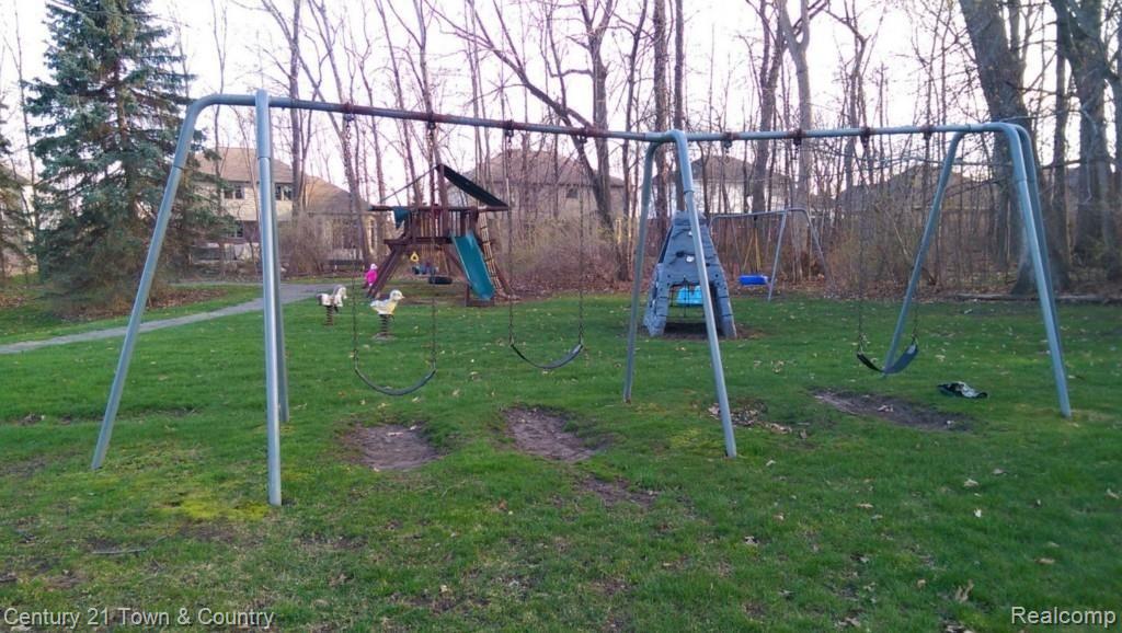 178 Grosvenor Drive Rochester Hills, MI 48307 - Photo 32 of 32