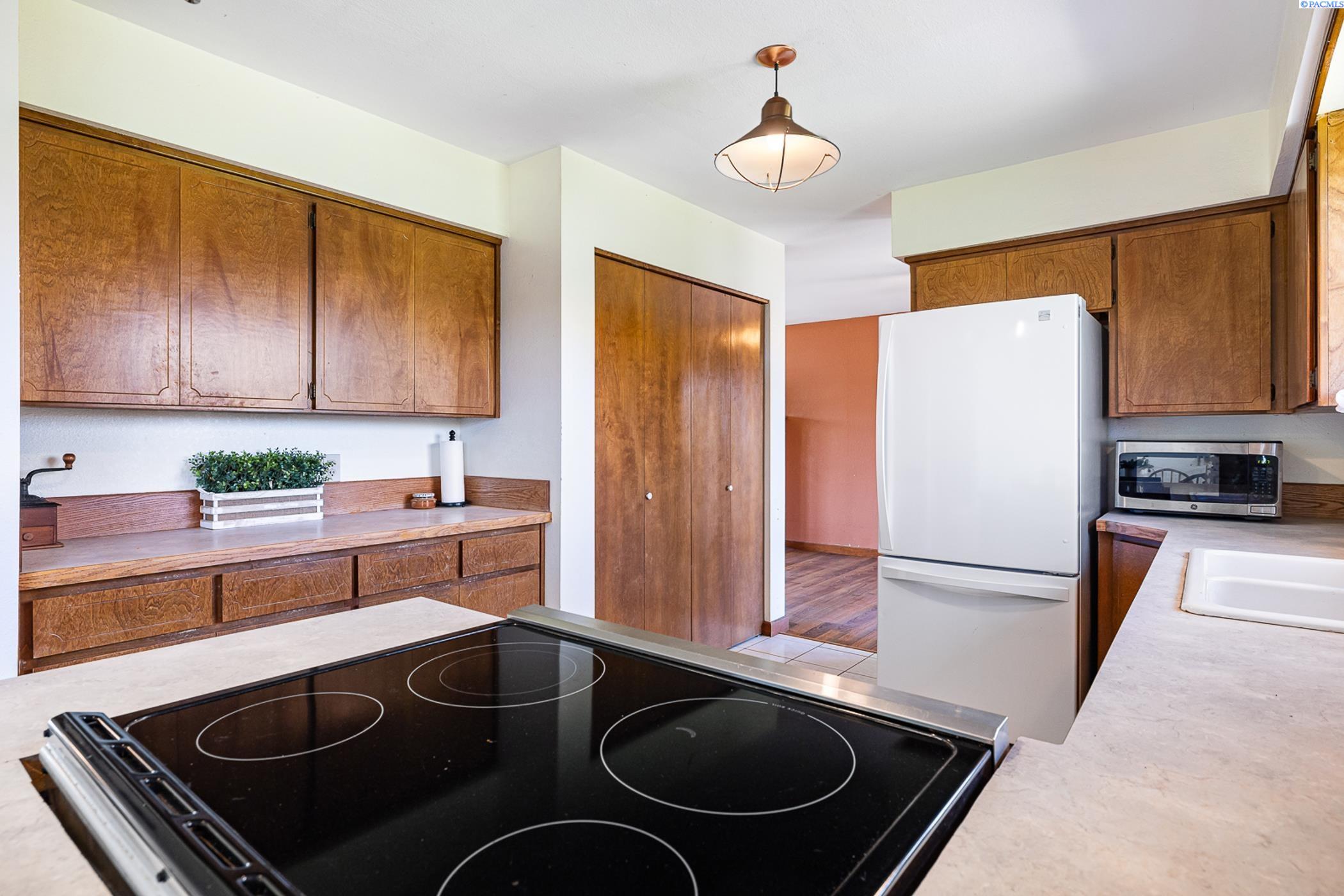 122304 West Heck Road Prosser, WA 99350 - Photo 14 of 48 Gallery Image 14