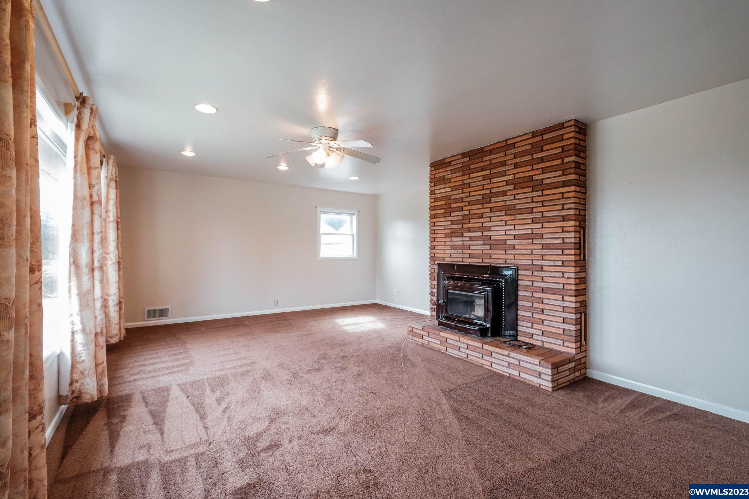 5220 Lardon Road Northeast Salem, OR 97305 - Photo 12 of 42
