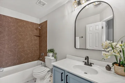 $424,900 | 513 Friendship Cove, Leander, TX 78641