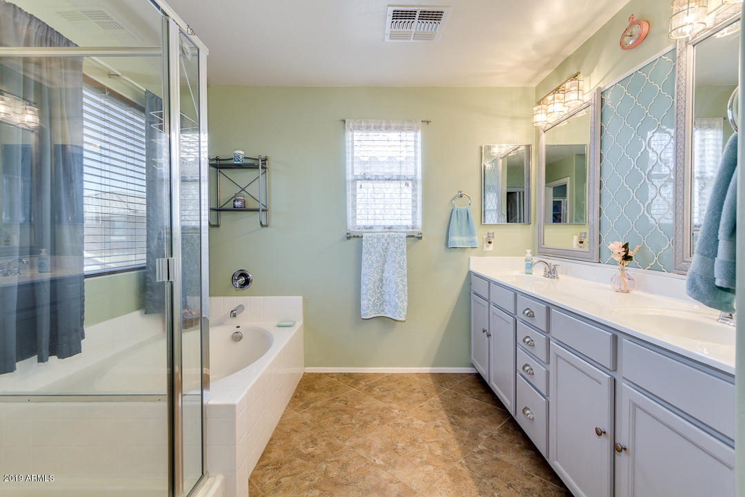 2040 South Martingale Road Gilbert, AZ 85295 - Photo 27 of 46 29-Martingale