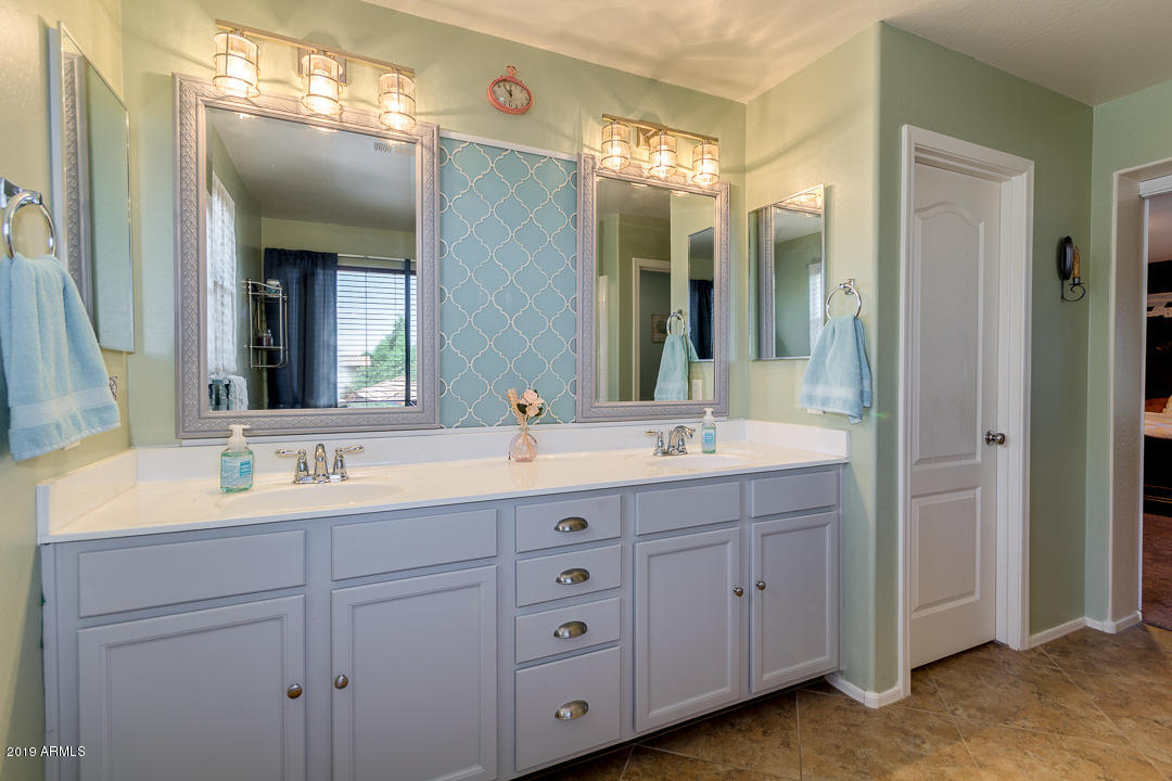 2040 South Martingale Road Gilbert, AZ 85295 - Photo 30 of 46 33-Martingale