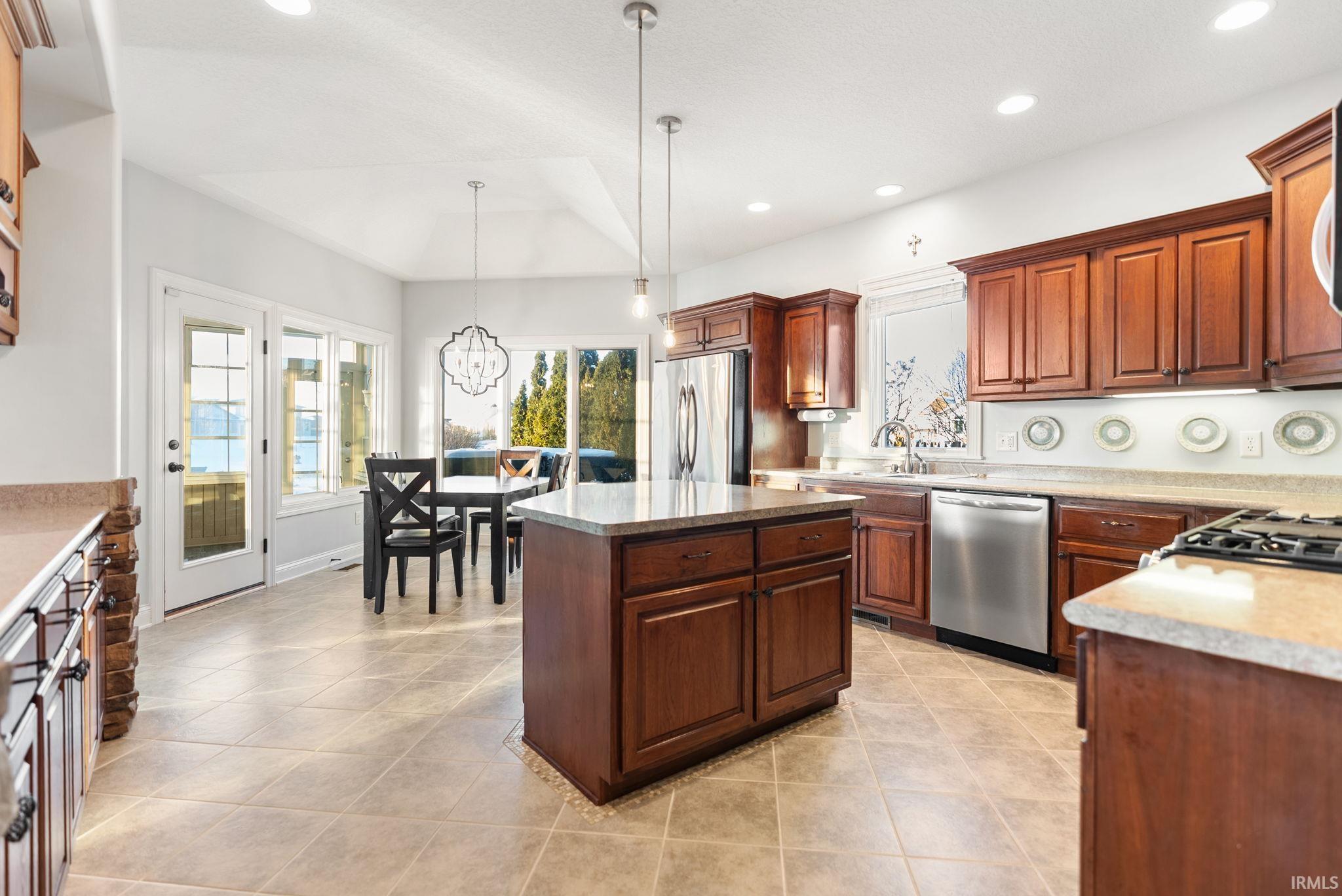 1502 Cypress Spring Drive Fort Wayne, IN 46814 - Photo 13 of 36