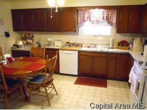 86 Nottingham Road Springfield, IL 62704 - Photo 5 of 11